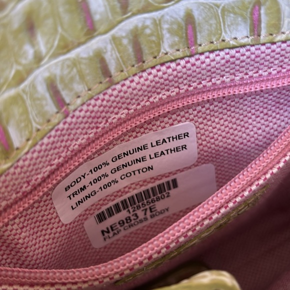 Brand New Dooney & Bourke Crocodile Embossed Leather Green Crossbody Purse - Picture 10 of 16